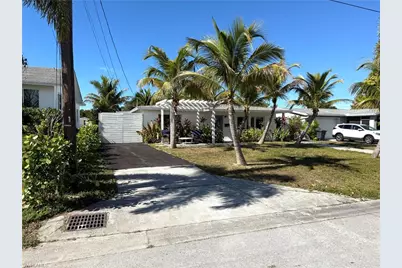 555 14th St N, Naples, FL 34102 - Photo 3