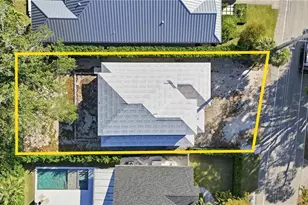 1070 13th St N, Naples, FL 34102 - Photo 7