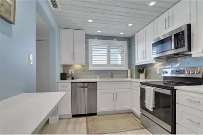 2121 Collier Ave #508, Fort Myers, FL 33901 - Photo 3