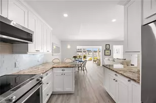 350 Harbour Dr, Naples, FL 34103 - Photo 9