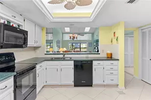 660 Kings Way, Naples, FL 34104 - Photo 9