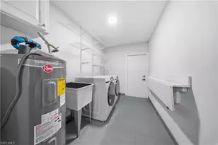 6051 Lancewood Way, Naples, FL 34116 - Photo 29