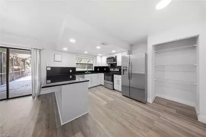 6051 Lancewood Way, Naples, FL 34116 - Photo 7