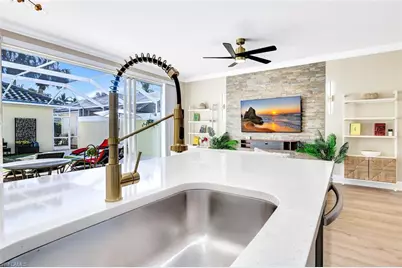 6210 Towncenter Cir, Naples, FL 34119 - Photo 15