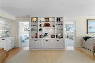 9051 Gulf Shore Dr, Naples, FL 34108 - Photo 7