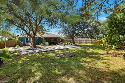 2207 NE 28th St, Cape Coral, FL 33909 - Photo 31