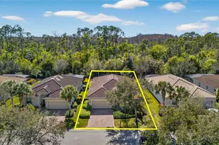 10464 Yorkstone Dr, Bonita Springs, FL 34135 - Photo 23