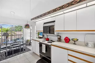 15470 Cedarwood Ln, Naples, FL 34110 - Photo 19