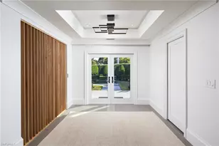 512 Neapolitan Ln, Naples, FL 34103 - Photo 5