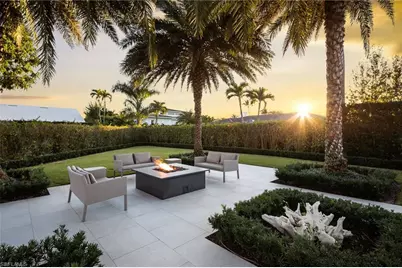 512 Neapolitan Ln, Naples, FL 34103 - Photo 3