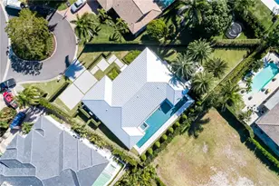 512 Neapolitan Ln, Naples, FL 34103 - Photo 31