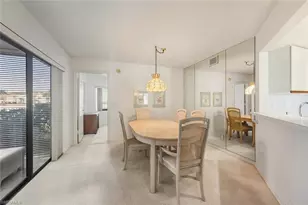 613 Beachwalk Cir, Naples, FL 34108 - Photo 7