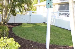 556 96th Ave N, Naples, FL 34108 - Photo 7