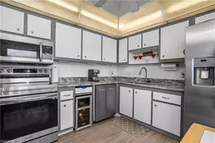 100 Glades Blvd, Naples, FL 34112 - Photo 27