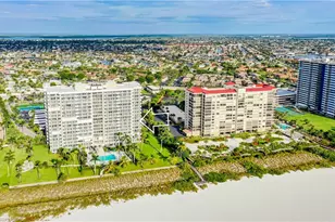 140 Seaview Ct, Marco Island, FL 34145 - Photo 23
