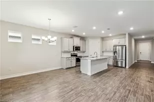 551 Spring Hill Lake Loop, Cape Coral, FL 33993 - Photo 7