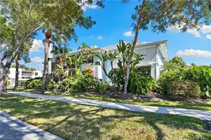 1063 8th St S, Naples, FL 34102 - Photo 29