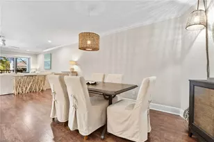 1063 8th St S, Naples, FL 34102 - Photo 13