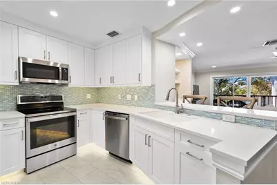 1063 8th St S #202, Naples, FL 34102 - Photo 5