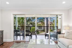 1063 8th St S, Naples, FL 34102 - Photo 15