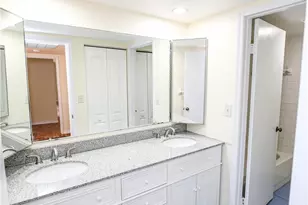 4053 Sandlewood Ln, Fort Myers, FL 33907 - Photo 21