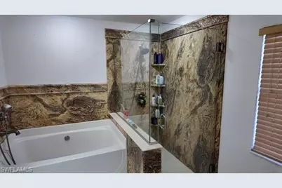 1324 NE 18th St, Cape Coral, FL 33909 - Photo 21