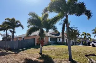 1324 NE 18th St, Cape Coral, FL 33909 - Photo 7