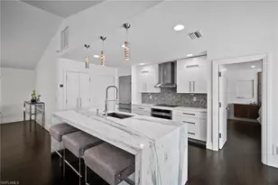 266 Egret Ave, Naples, FL 34108 - Photo 17