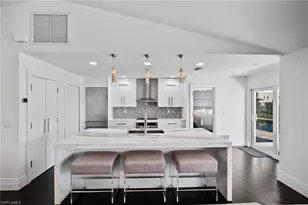 266 Egret Ave, Naples, FL 34108 - Photo 21