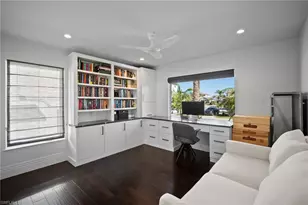 266 Egret Ave, Naples, FL 34108 - Photo 31