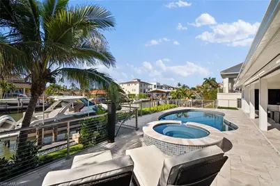 266 Egret Ave, Naples, FL 34108 - Photo 37