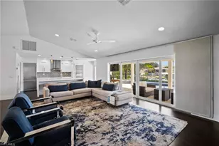 266 Egret Ave, Naples, FL 34108 - Photo 19