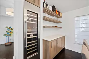 266 Egret Ave, Naples, FL 34108 - Photo 9