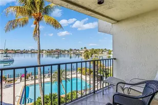 838 W Elkcam Cir, Marco Island, FL 34145 - Photo 11