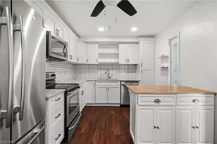 715 10th St N, Naples, FL 34102 - Photo 5