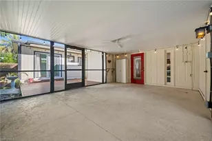 715 10th St N, Naples, FL 34102 - Photo 15