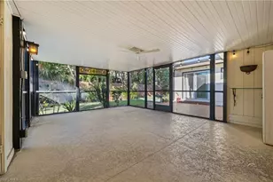 715 10th St N, Naples, FL 34102 - Photo 3