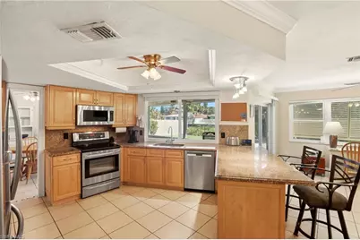 4490 19th Ave SW, Naples, FL 34116 - Photo 9