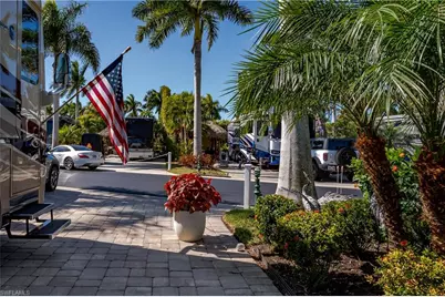 13583 Snook Cir, Naples, FL 34114 - Photo 31