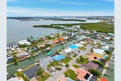 17 Palmview Blvd, Fort Myers Beach, FL 33931 - Photo 3