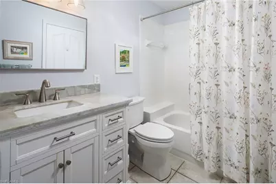 8069 San Vista Cir, Naples, FL 34109 - Photo 15