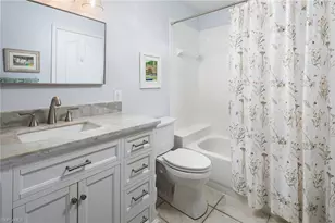 8069 San Vista Cir, Naples, FL 34109 - Photo 15