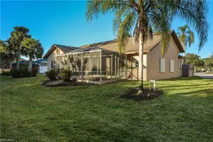 128 Heritage Way, Naples, FL 34110 - Photo 43