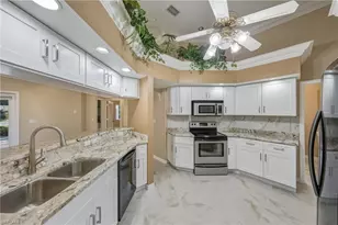 128 Heritage Way, Naples, FL 34110 - Photo 5