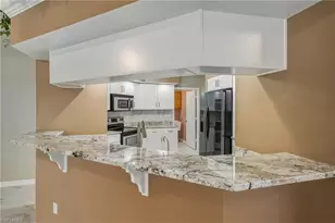 128 Heritage Way, Naples, FL 34110 - Photo 7