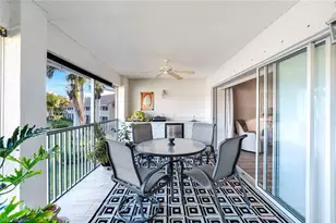 2347 Hidden Lake Ct, Naples, FL 34112 - Photo 19