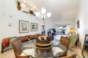 2347 Hidden Lake Ct, Naples, FL 34112 - Photo 9