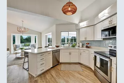 7208 Country Lake Cir, Naples, FL 34104 - Photo 9