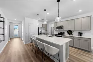 27905 Radiant Ct, Bonita Springs, FL 34135 - Photo 3