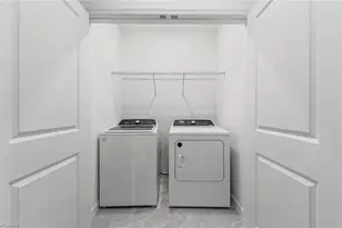 27905 Radiant Ct, Bonita Springs, FL 34135 - Photo 17